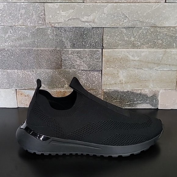 MICHAEL Michael Kors Men's Miles Stretch Knit Slip-on Sneaker - Picture 5 of 9